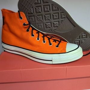 Converse Gor-tex Size 11 orange